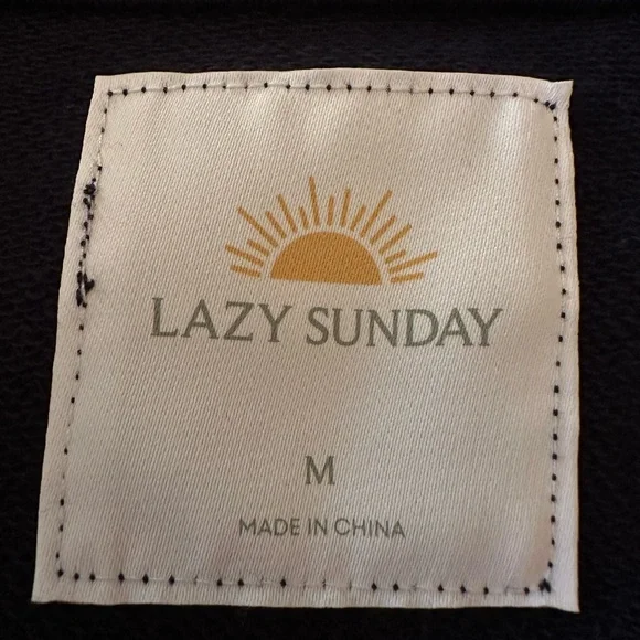 Lazy Sunday Hamptons Sports Club Cropped Embroidered Sweatshirt Coastal Preppy M - Picture 6 of 9